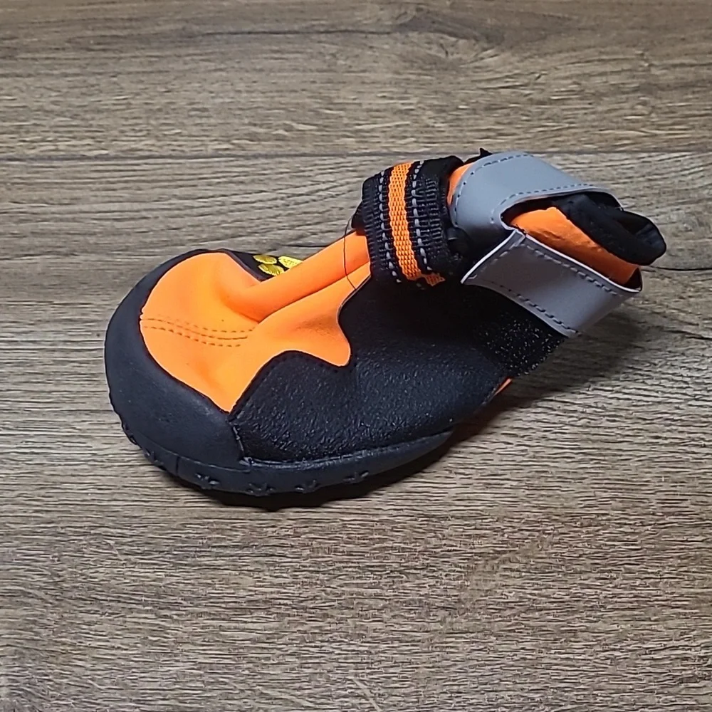 NEW IN PACKAGE ASMPET DOG BOOTIES